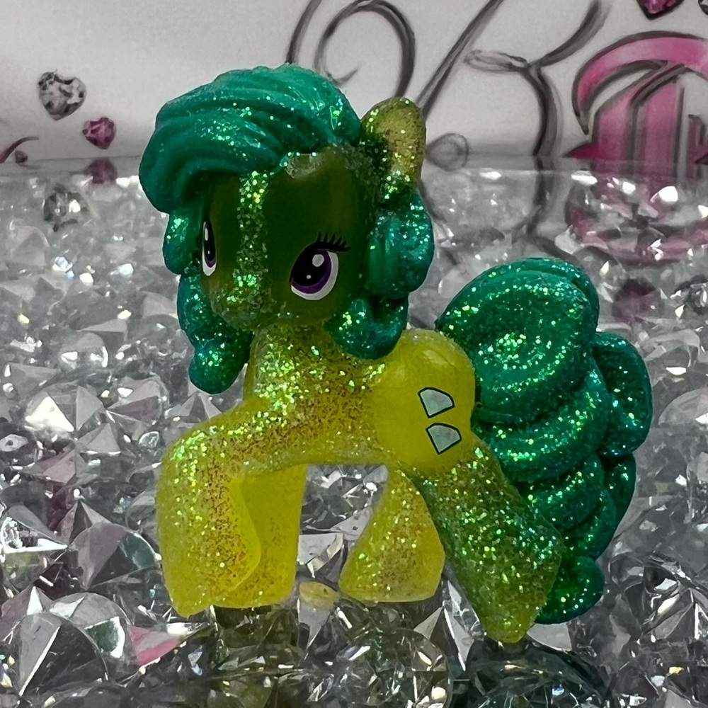 My Little Pony Green and Yellow Glitter Poseable Pony
